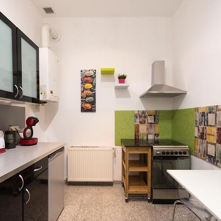 Belvedere Central Apartment Вена Экстерьер фото