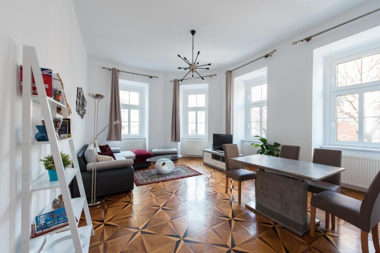 Belvedere Central Apartment Вена Экстерьер фото